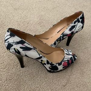 Nine West Floral heels